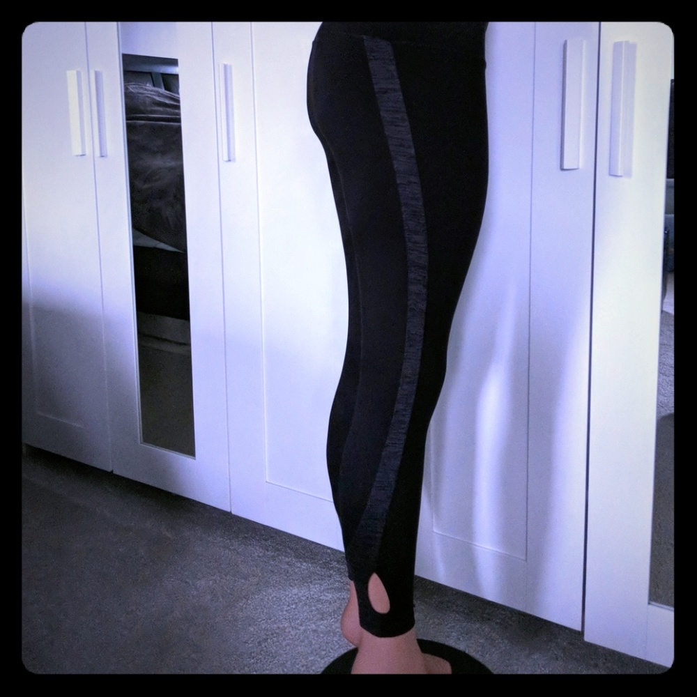 Spalding black and gray cutout leggings nwt